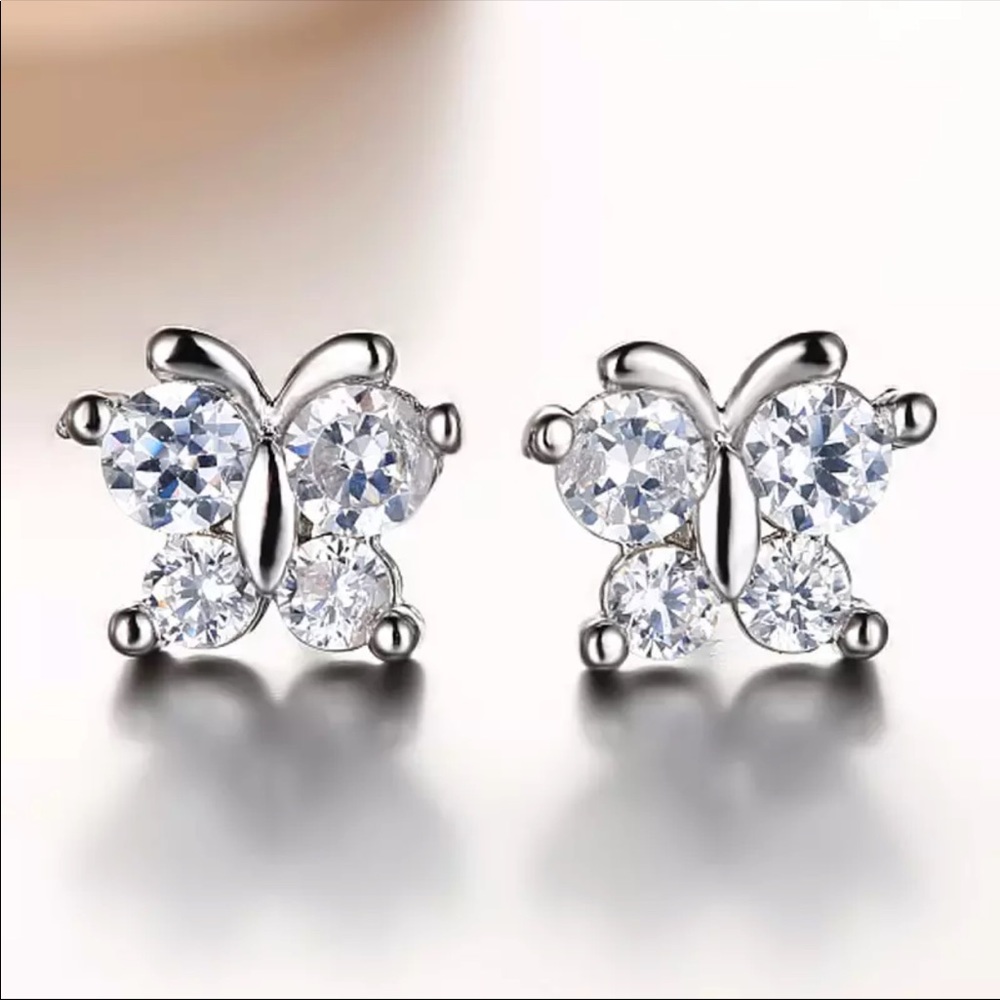 🌟 Sterling Silver 925 Butterfly Stud Earrings 🦋 - Picture 1 of 4